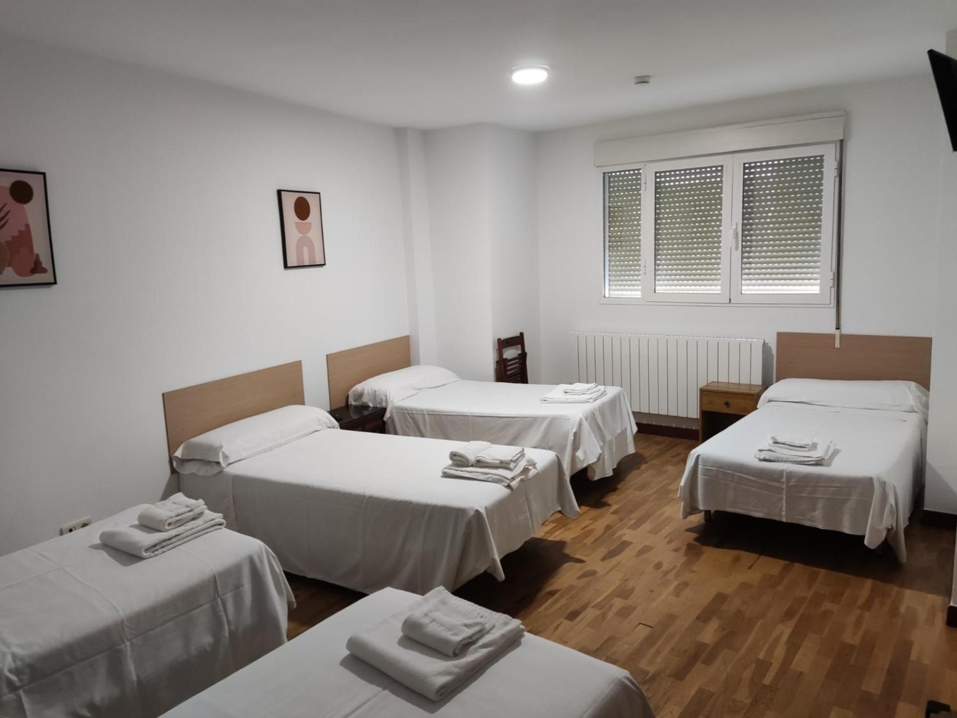 Pension Las Matillas Miranda de Ebro Exterior photo